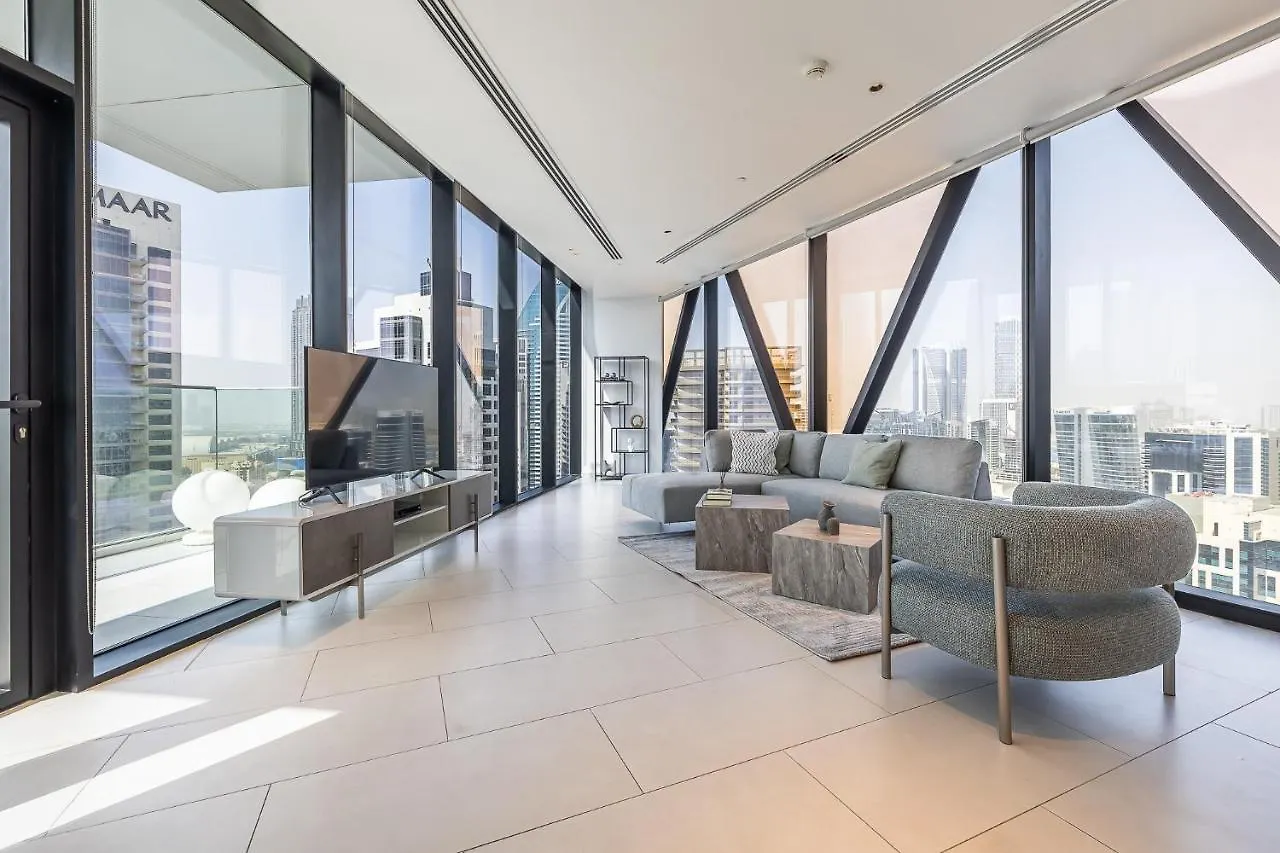 3Bdr Apartment With Maid Room And Burj Khalifa View Dubai United Arab Emirates