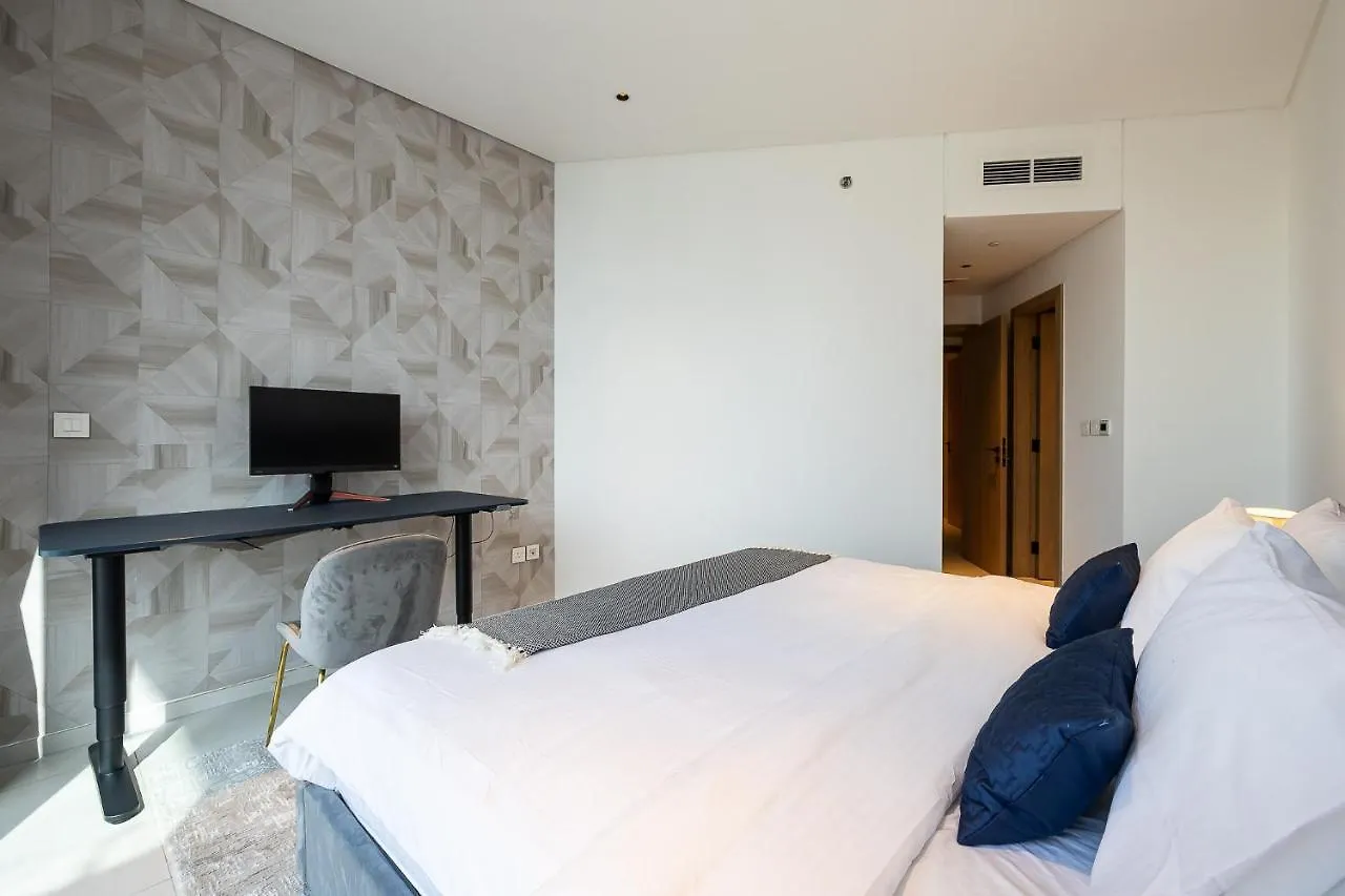 3Bdr Apartment With Maid Room And Burj Khalifa View Dubai